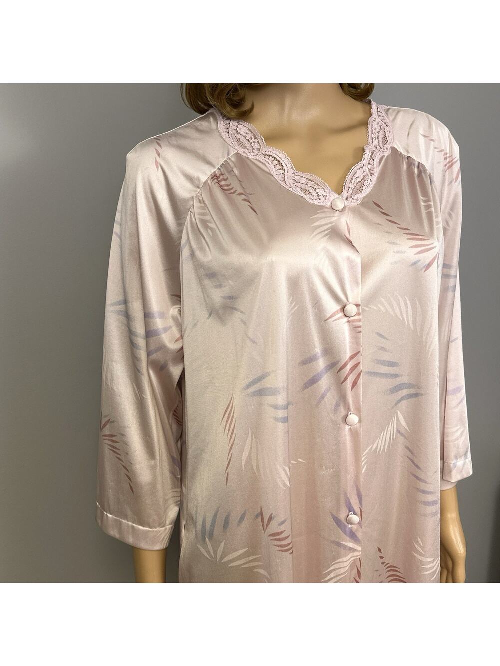 Vintage Vanity Fair Nightgown 34 Pink Antron III Nylon Satin Robe Lace Button